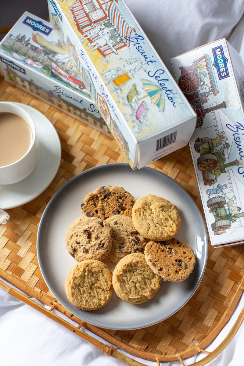 Beach Huts - Biscuit Selection